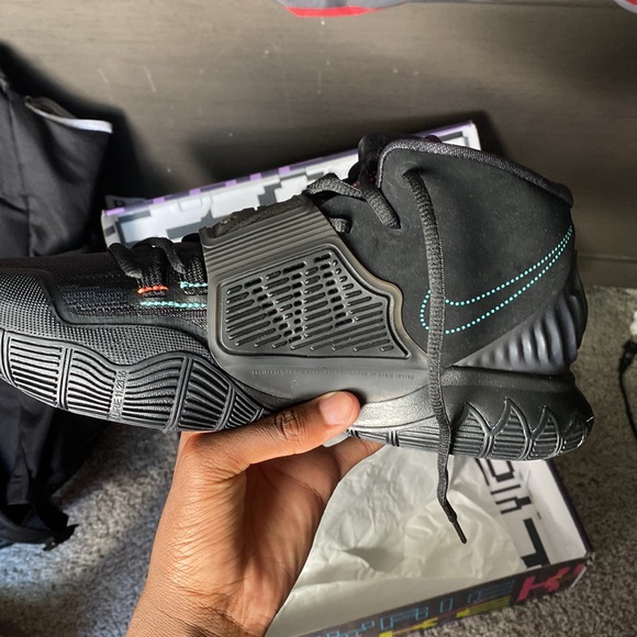 Kyrie 6:shot clock